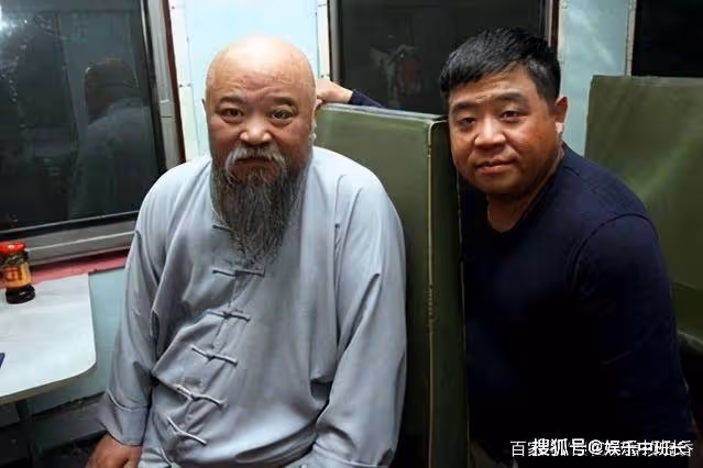 國家一級演員李琦：頓頓喝酒一天2包煙，惡疾纏身瘦到難辨認
