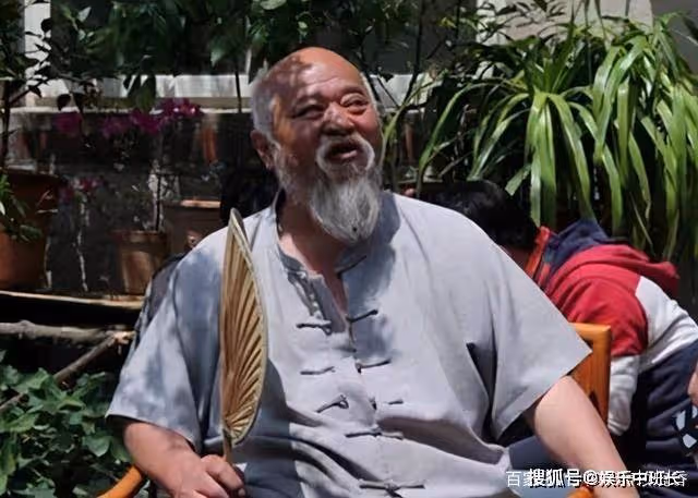 國家一級演員李琦:頓頓喝酒一天2包煙,惡疾纏身瘦到難辨認