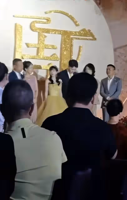 豪門聯姻!特步公主與七匹狼公子訂婚,女方爸爸喊話事業多扶持