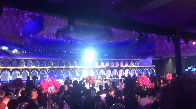 豪門聯姻!特步公主與七匹狼公子訂婚,女方爸爸喊話事業多扶持