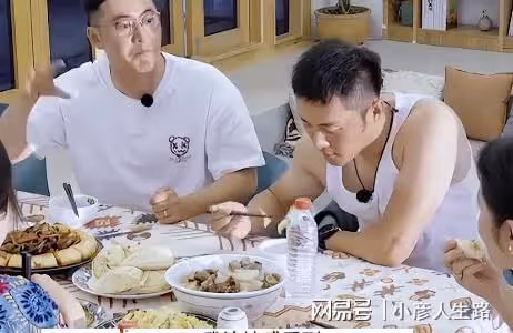 在家裡我從不做飯，不然老婆幹啥？我讓她感覺我沒老婆活不下去
