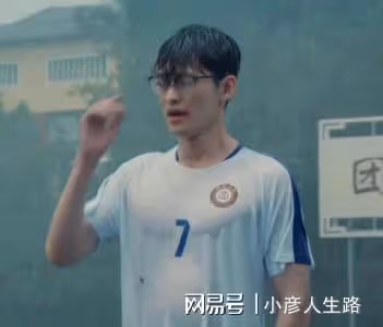 張翰的手和肚子都上了熱搜，新劇品質太差無法進入熱播劇前十