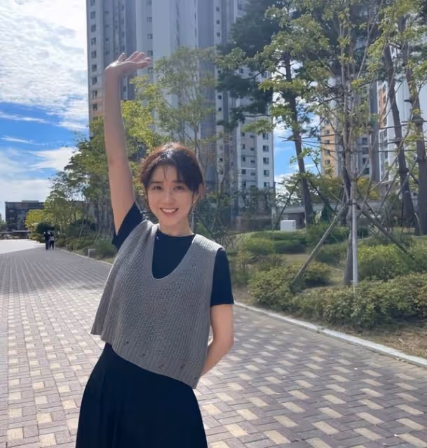張娜拉曬近照被質疑動刀,41歲的她也難逃韓國娛樂圈的潛規則!