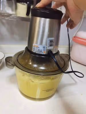 綠豆糕（免炒，不用烤箱，口感細膩，入口即化）