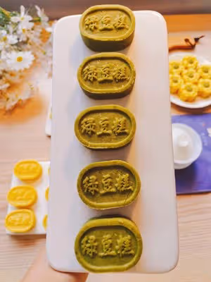 綠豆糕（免炒，不用烤箱，口感細膩，入口即化）