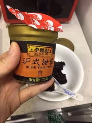蒜苔炸醬麵