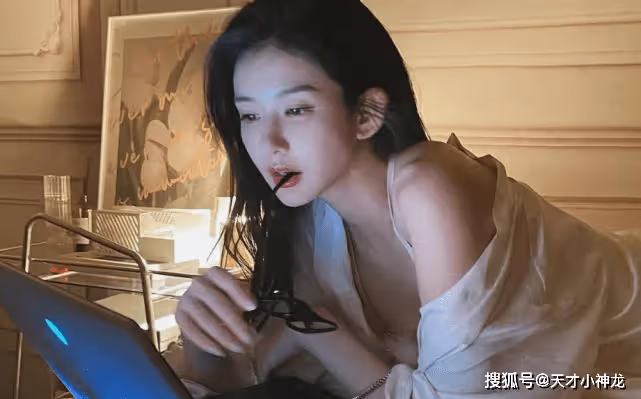 王一博稱完全不認識李某某 卻被扒兩人同框視頻