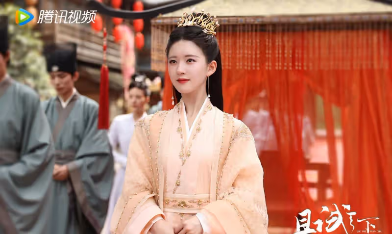 有幾十位女演員扮演兩個角色,有的經典,有的華麗!你喜歡誰?