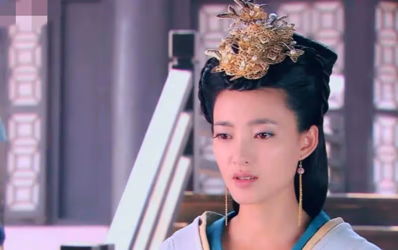 有幾十位女演員扮演兩個角色,有的經典,有的華麗!你喜歡誰?