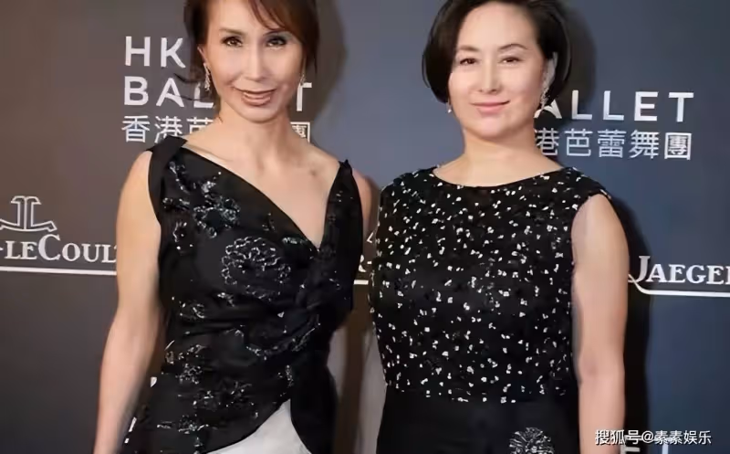 何超瓊帶家人參加家族事業的重要活動，何鴻燊四太也在現場