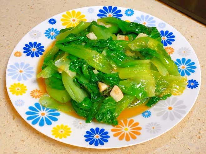 素炒生菜（快手、簡單家常菜）
