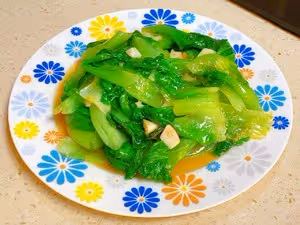素炒生菜（快手、簡單家常菜）