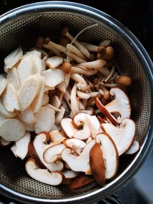 完美復刻-橄欖油炒三種蘑菇