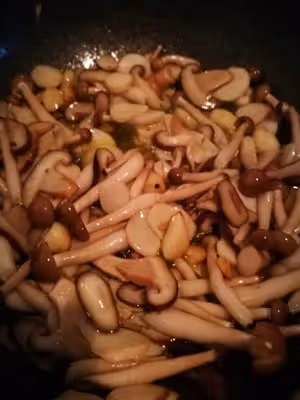 完美復刻-橄欖油炒三種蘑菇