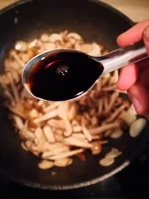 完美復刻-橄欖油炒三種蘑菇