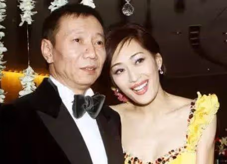 她是最美李莫愁,曾被騙走全部身家,今嫁20億富豪成闊太