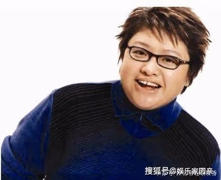 韓紅自稱年輕時是校花,本以為是開玩笑,看到18歲照片我相信了