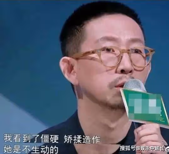 自以為自己很紅,上節目做導師大罵選手,險些被封殺大哭求原諒!