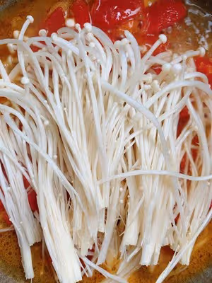 番茄金針菇豆腐雞蛋湯