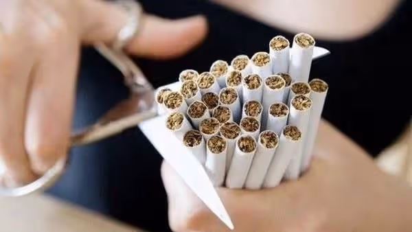 老婆懷孕照抽菸…所以女兒出生就缺陷！男絕望：想拋下一切離婚