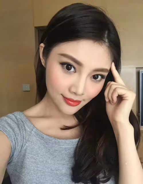 32歲知名女星被催婚,曝黃黑皮素顏照喊話未來老公:你一定要接受