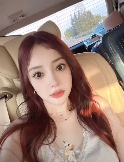 40歲李小璐近照認不出!眼睛大如葡萄似真人芭比,五官全變疑整容