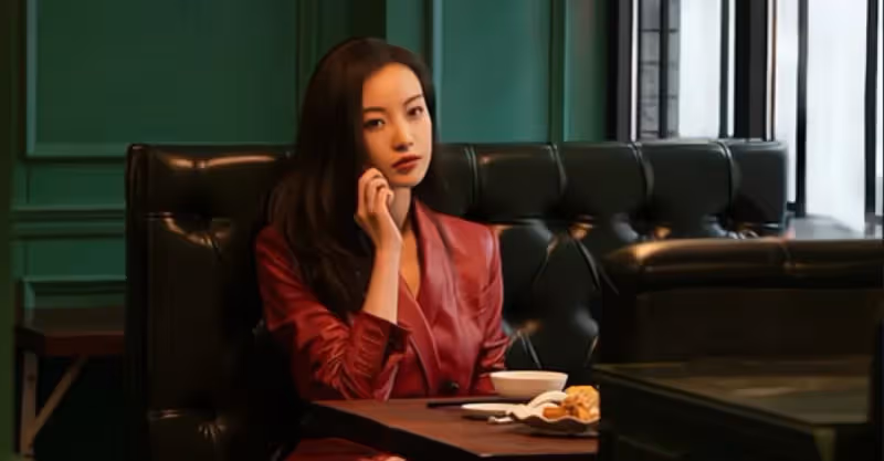 「離婚3年後，那個人老珠黃的前妻突然對我開放朋友圈，我崩潰了」