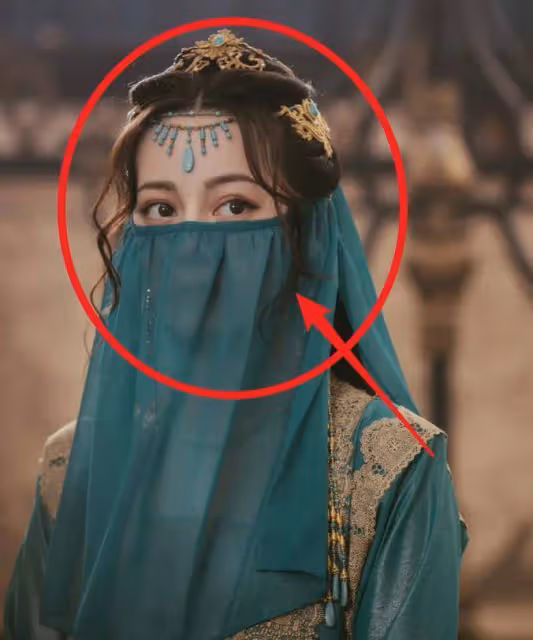 熱巴不比趙露思？二人換上《長歌行》同款造型，顏值高低一目了然