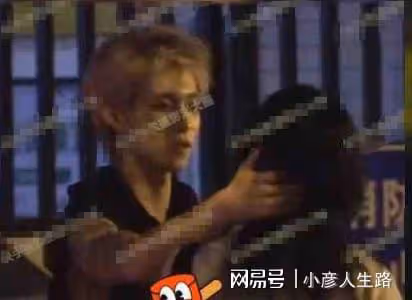 岳明輝回應一晚見3個女生：都是好朋友，少關註明星私生活