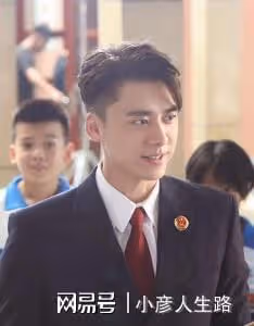 全面封殺？李易峰的微博帳號被封禁，網紅灣灣曬自己的無犯罪證明