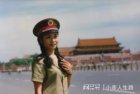 著名歌唱家李丹陽:56歲仍未婚,父母相繼去世後,她卻只想當母親
