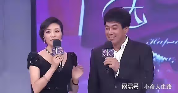 著名歌唱家李丹陽:56歲仍未婚,父母相繼去世後,她卻只想當母親
