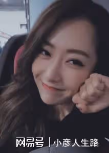 演員白冰：與模特丁一閃婚，離婚後獨自帶娃，如今36歲仍單身