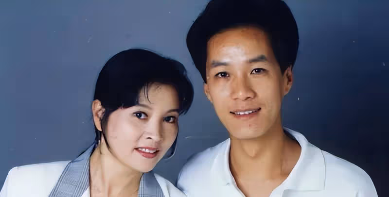 人藝院長馮遠征嫁給了比第二段婚姻大8歲的梁丹妮,她喜歡他的妻子已經29年了