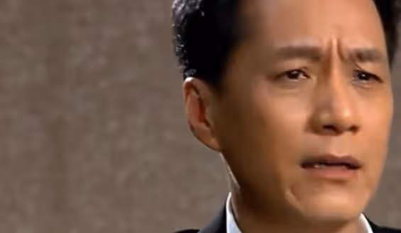 人藝院長馮遠征嫁給了比第二段婚姻大8歲的梁丹妮,她喜歡他的妻子已經29年了
