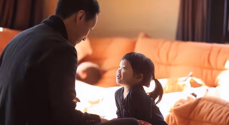 人藝院長馮遠征嫁給了比第二段婚姻大8歲的梁丹妮,她喜歡他的妻子已經29年了