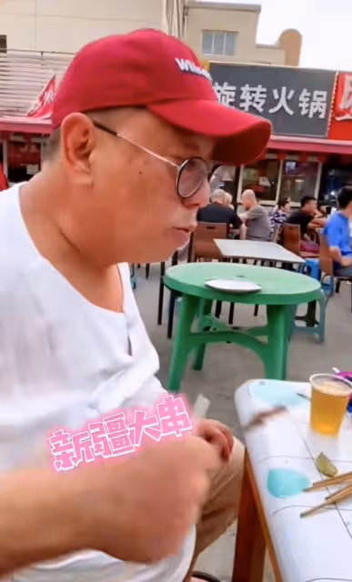 68歲港星落戶大連!50多塊的國貨穿搭簡單,新家不大裝修接地氣