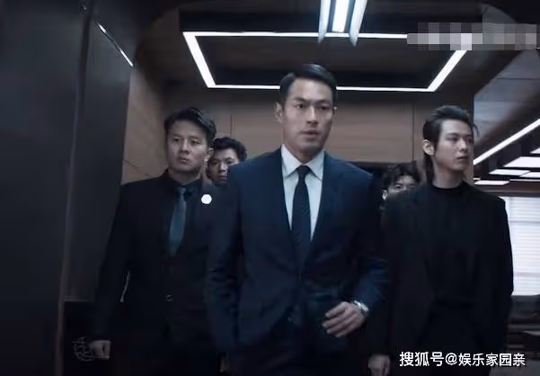 《罰罪》邱濤臥底身份暴露,嚴國華讓常征帶人營救,被李伯東擊斃