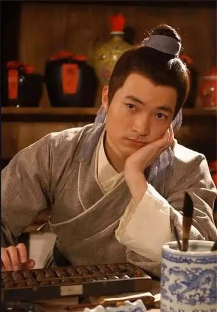 張翰「咸豬手」被詬病，其實娛樂圈「咸豬手」不止他一個