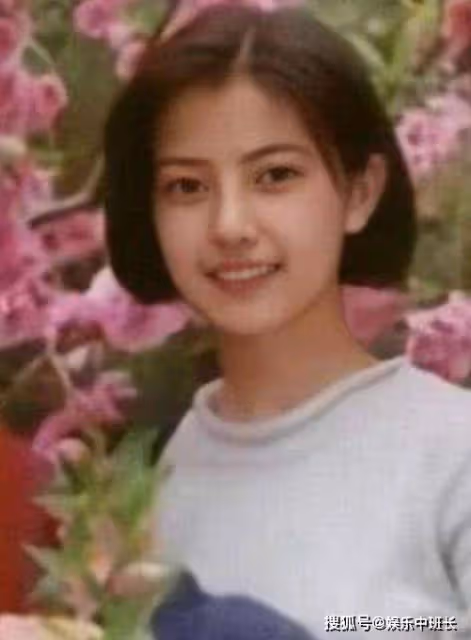 高圓圓上學時期到底有多美？班主任：班上至少10多個男生都在追她