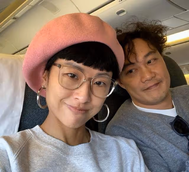 知名港星曬性感泳裝照!大秀光滑美背,嫁天王后被封「敗家醜妻」