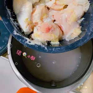 小美·新疆大盤雞 超好吃，連湯汁都喝掉