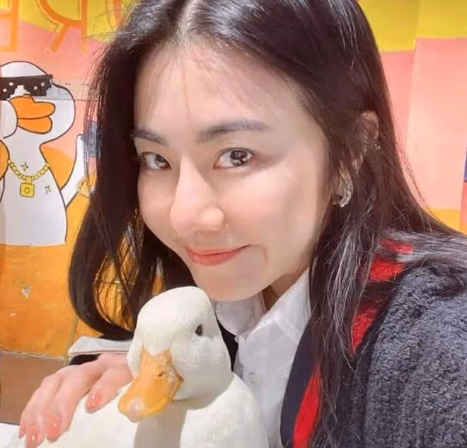 40歲女星宣布平安產子！上海富商老公赴台灣陪產，林心如送祝福