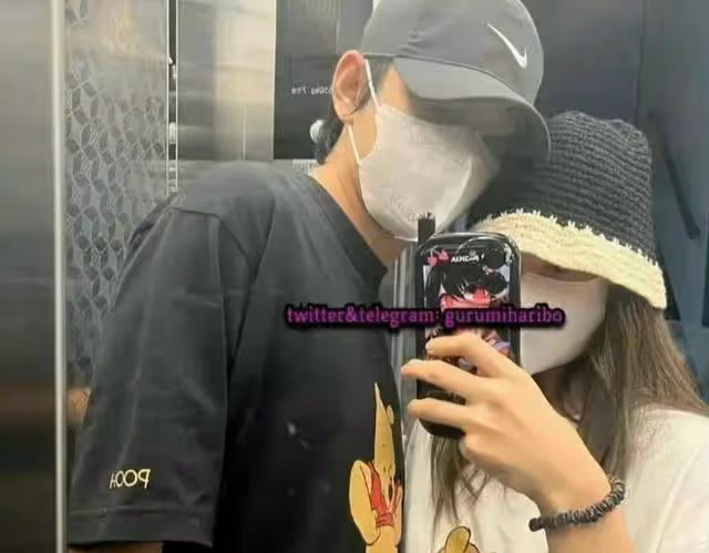 甜蜜親吻額頭jennie金泰亨濟州島合照被曝光