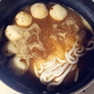 好一碗「咖喱魚丸粗面」
