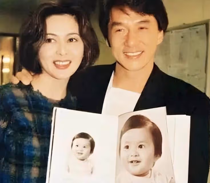 苦盡甘來,巔峰時期息影成龍提防她20年,一通電話讓成龍修改遺囑,主動上交財政大權