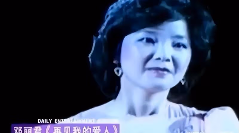 苦盡甘來,巔峰時期息影成龍提防她20年,一通電話讓成龍修改遺囑,主動上交財政大權