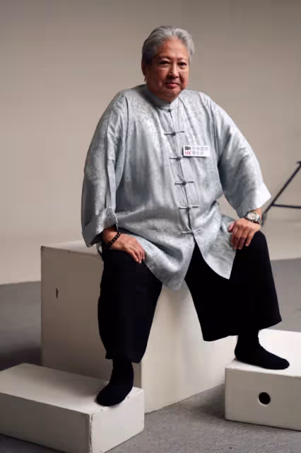 洪金寶老婆55歲好美!人稱「最美港姐」五官超深邃「一生未孕」卻為老公養4子被寵25年