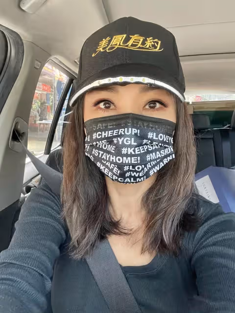 陳美鳳「快篩曬深V性感照」被酸:老了很多!高EQ正面回應「66歲真實身材現形」網驚:太不科學