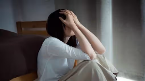被媽媽趕出家門！只剩2萬存款被嗆「女生別跟哥哥爭產」幾年後「人生大逆轉」接到媽媽電話